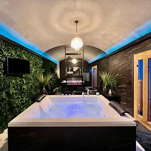  Appartement Romantic Wellness Colosseo