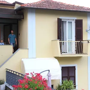 Casa Maio , Riccò del Golfo di Spezia Italie