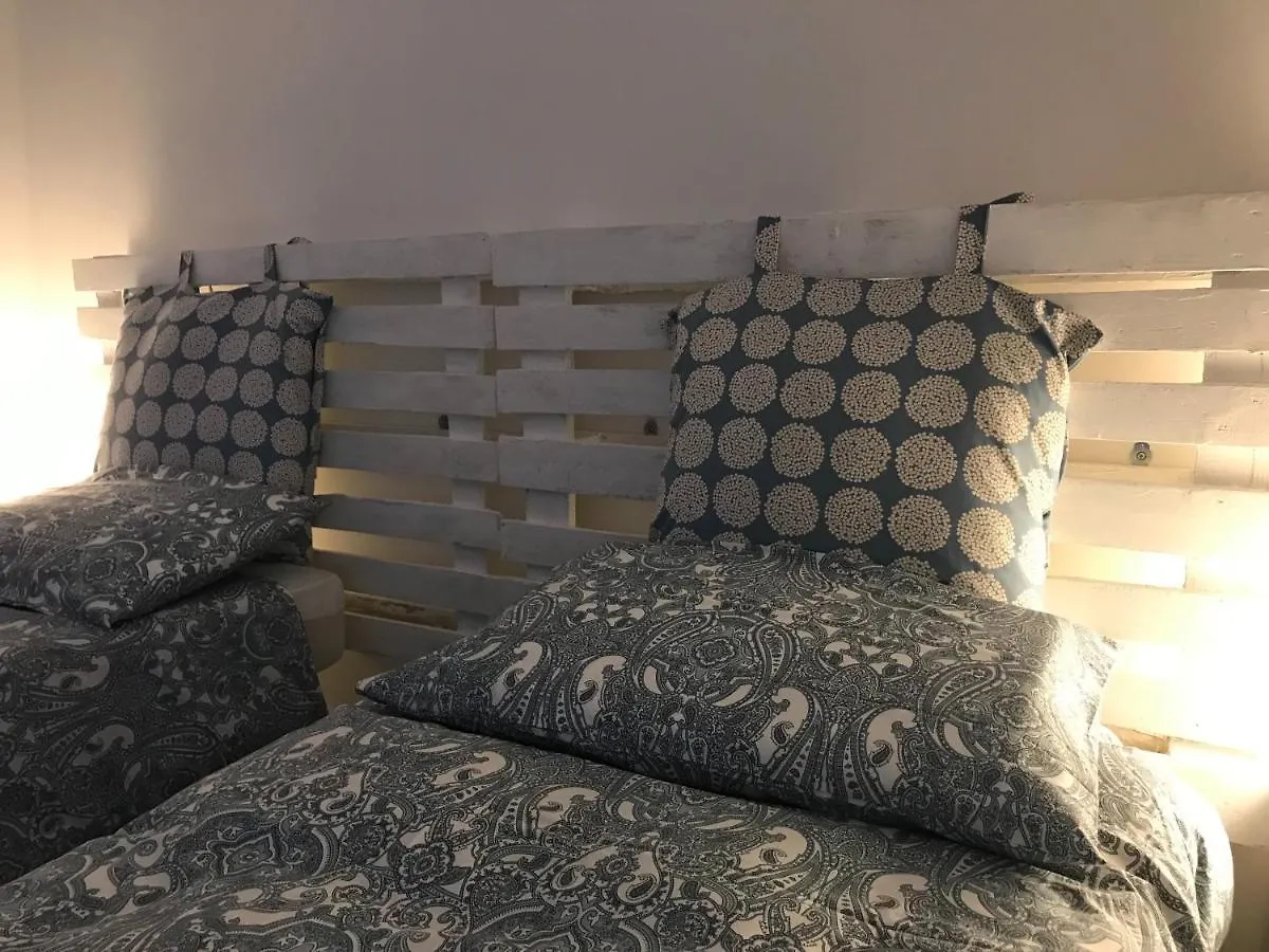 Apartment Questa Casa Non E Un Albergo Ciu-Atr 9390-9 Rome