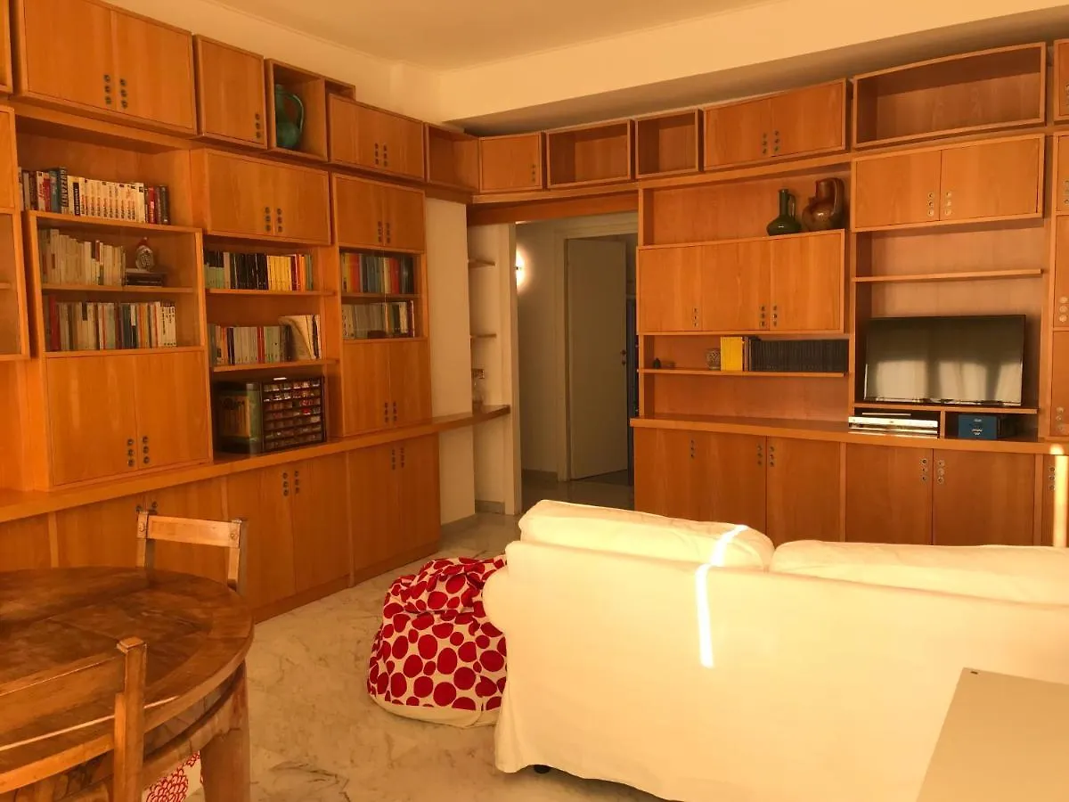 Apartament Questa Casa Non E Un Albergo Ciu-Atr 9390-9 Rzym